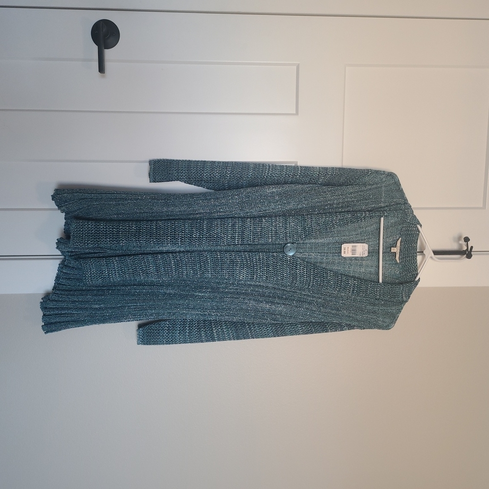 Long cardigan style sweater